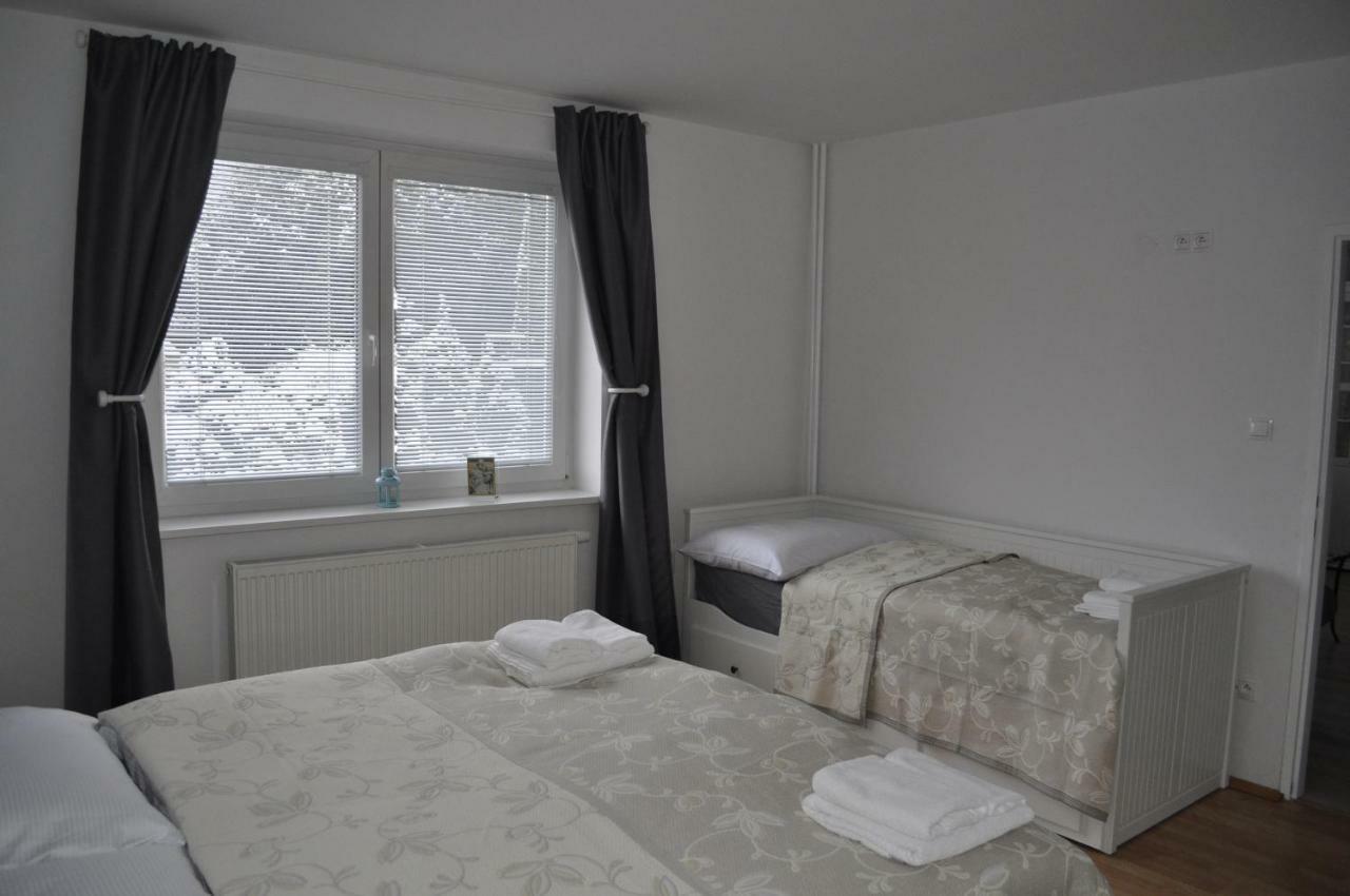 Apartmany Centrum 라젝크테플리스 외부 사진